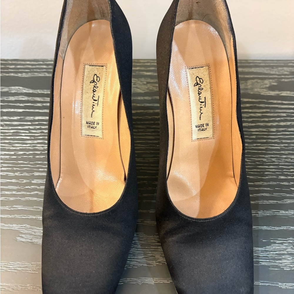 Elegant Black Women's Shoes - Made in Italy